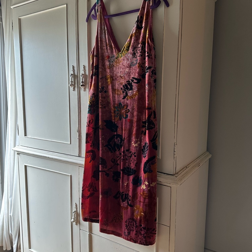 Zara Trafaluc Velvet Floral Midi Dress